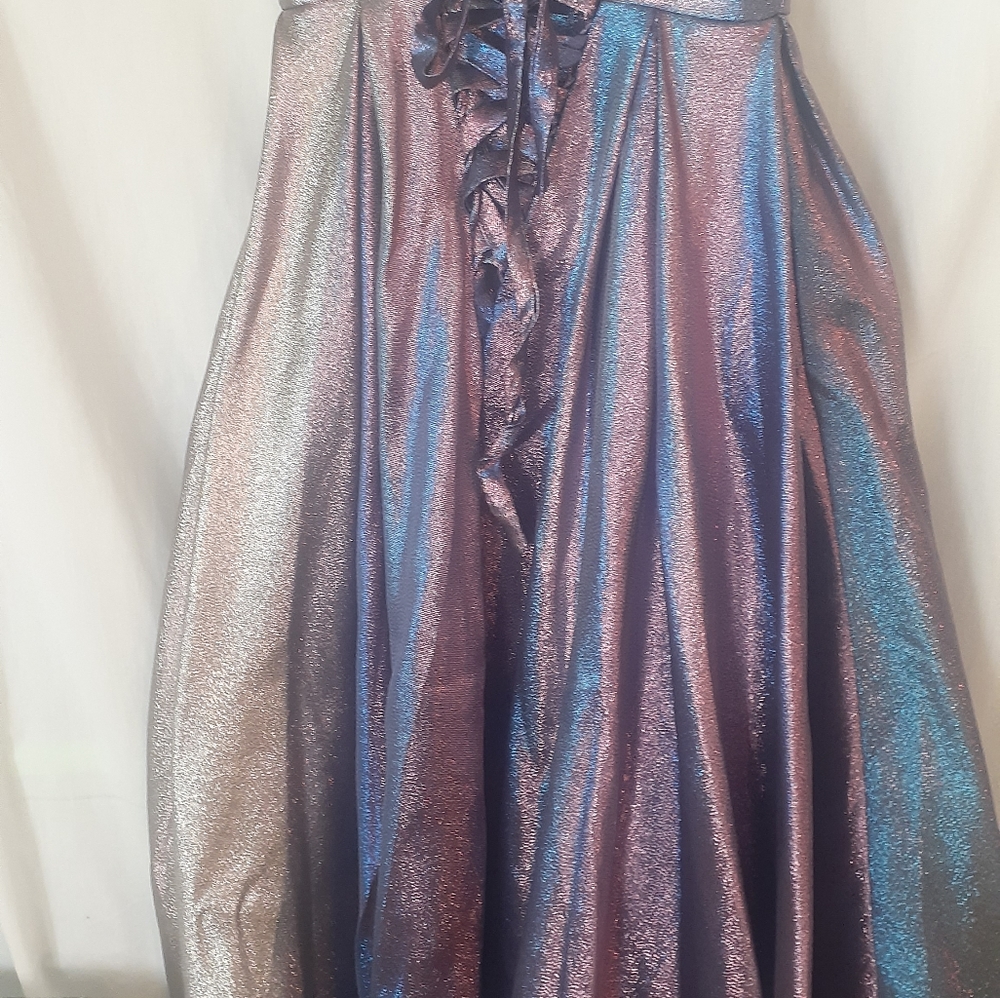 Multi colored gown - Picture 8 of 14